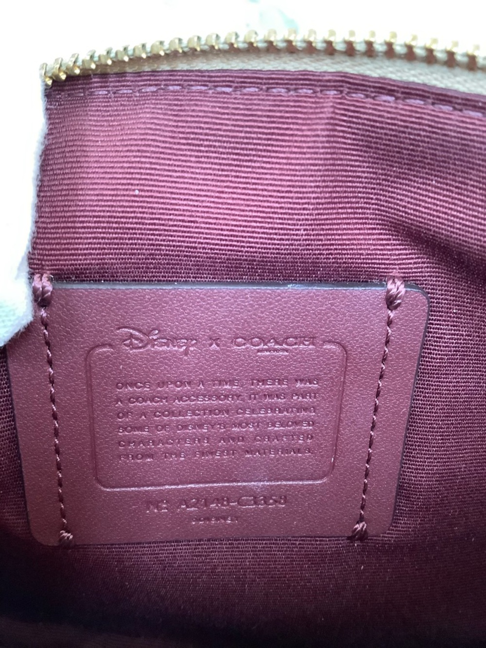 NWOT Coach Gold Signature Canvas Wristlet with Party Patch Accents - Picture 8 of 8